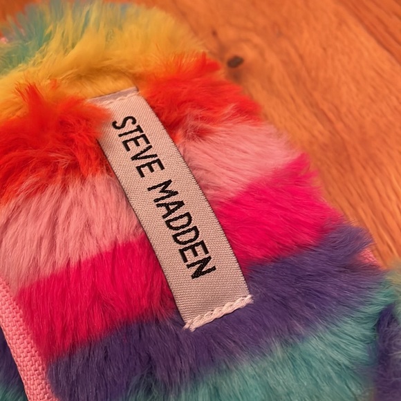 🔥HP🔥 Steve Madden Kloos Multi-Color Fuzzy Slip-On Slippers. Size Large. NEW!! - Picture 2 of 7